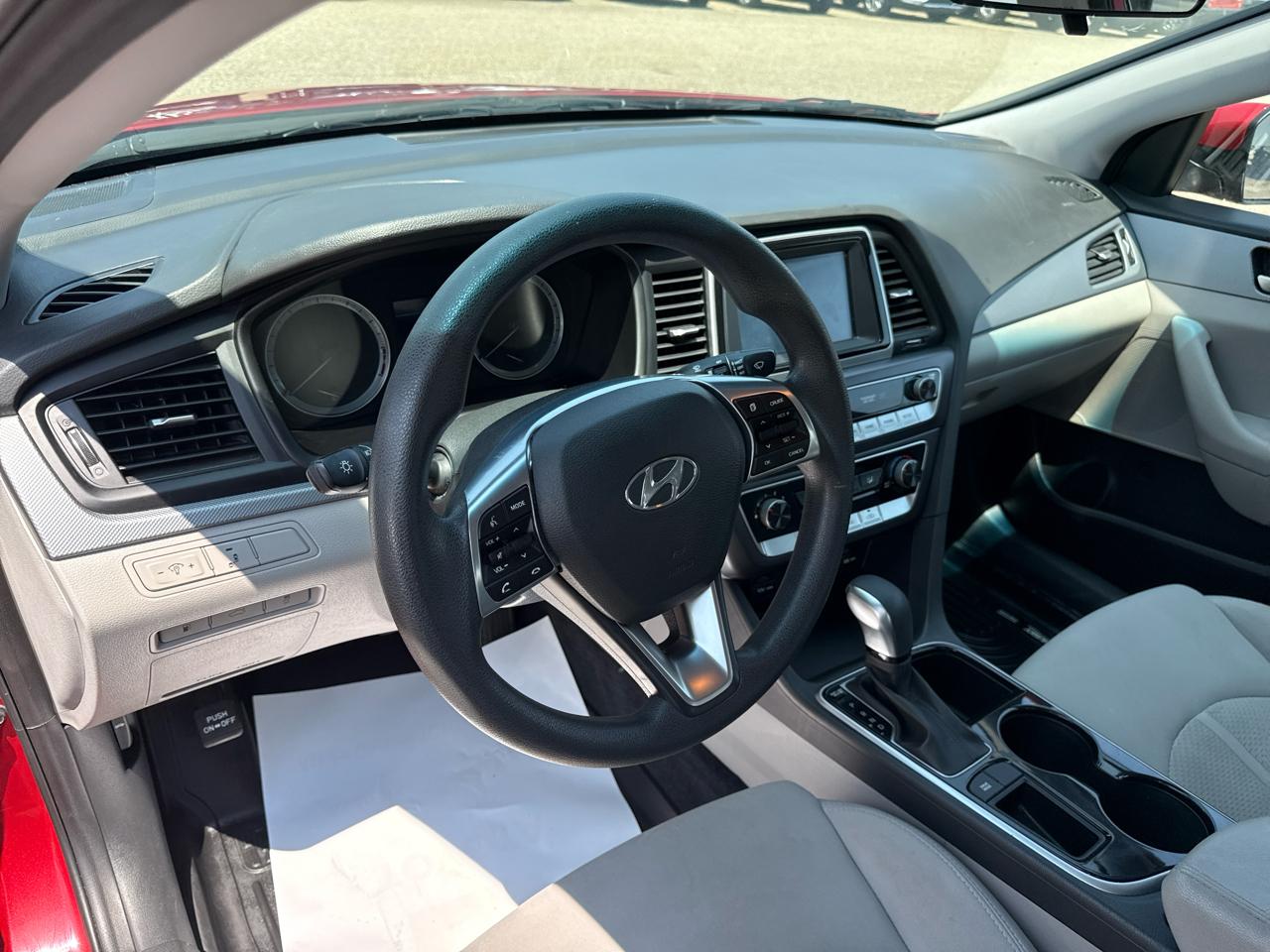 Hyundai Sonata SE 2.4L 2018