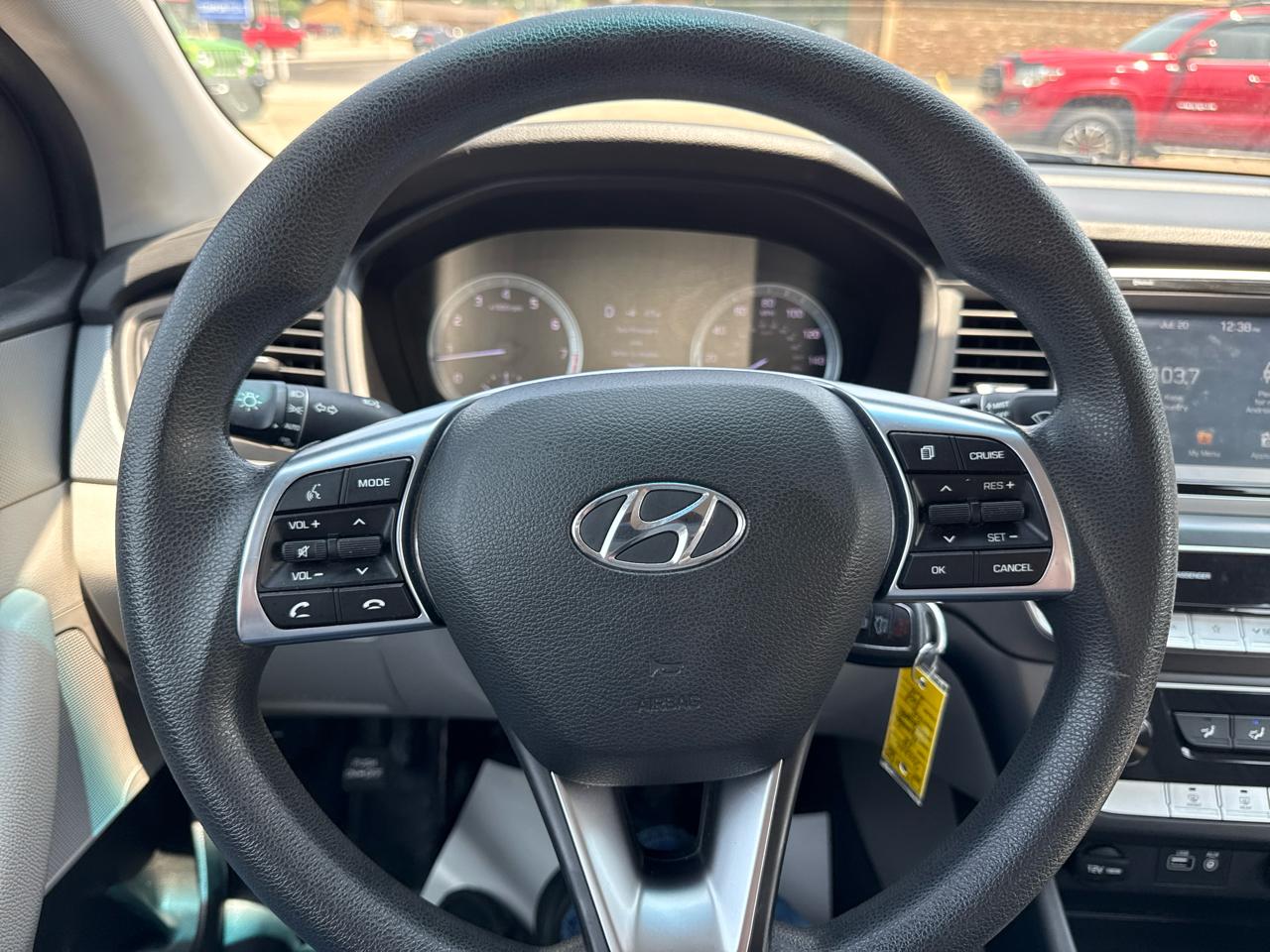Hyundai Sonata SE 2.4L 2018
