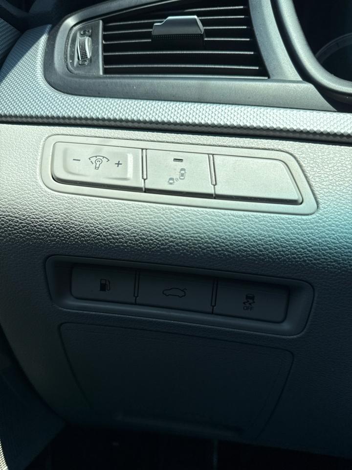 Hyundai Sonata SE 2.4L 2018