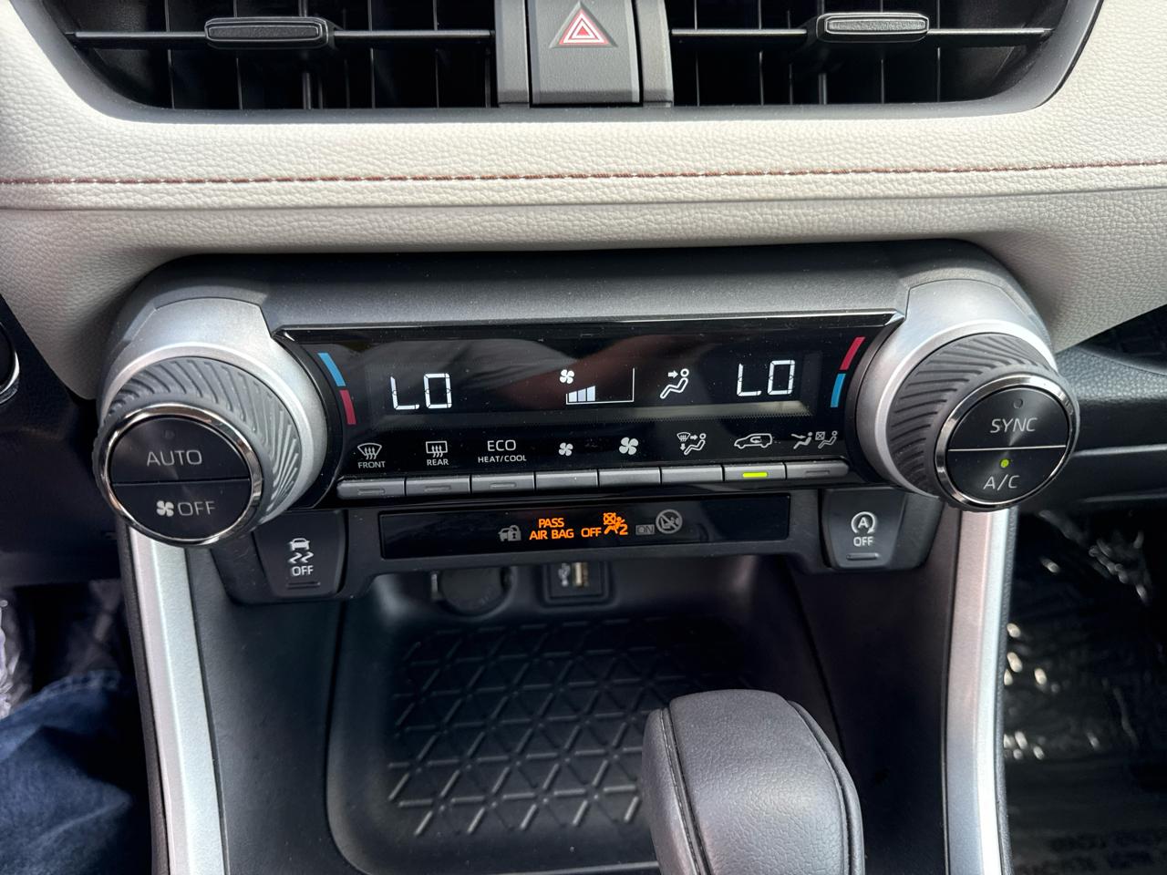 Toyota RAV4 XLE AWD (Natl) 2023
