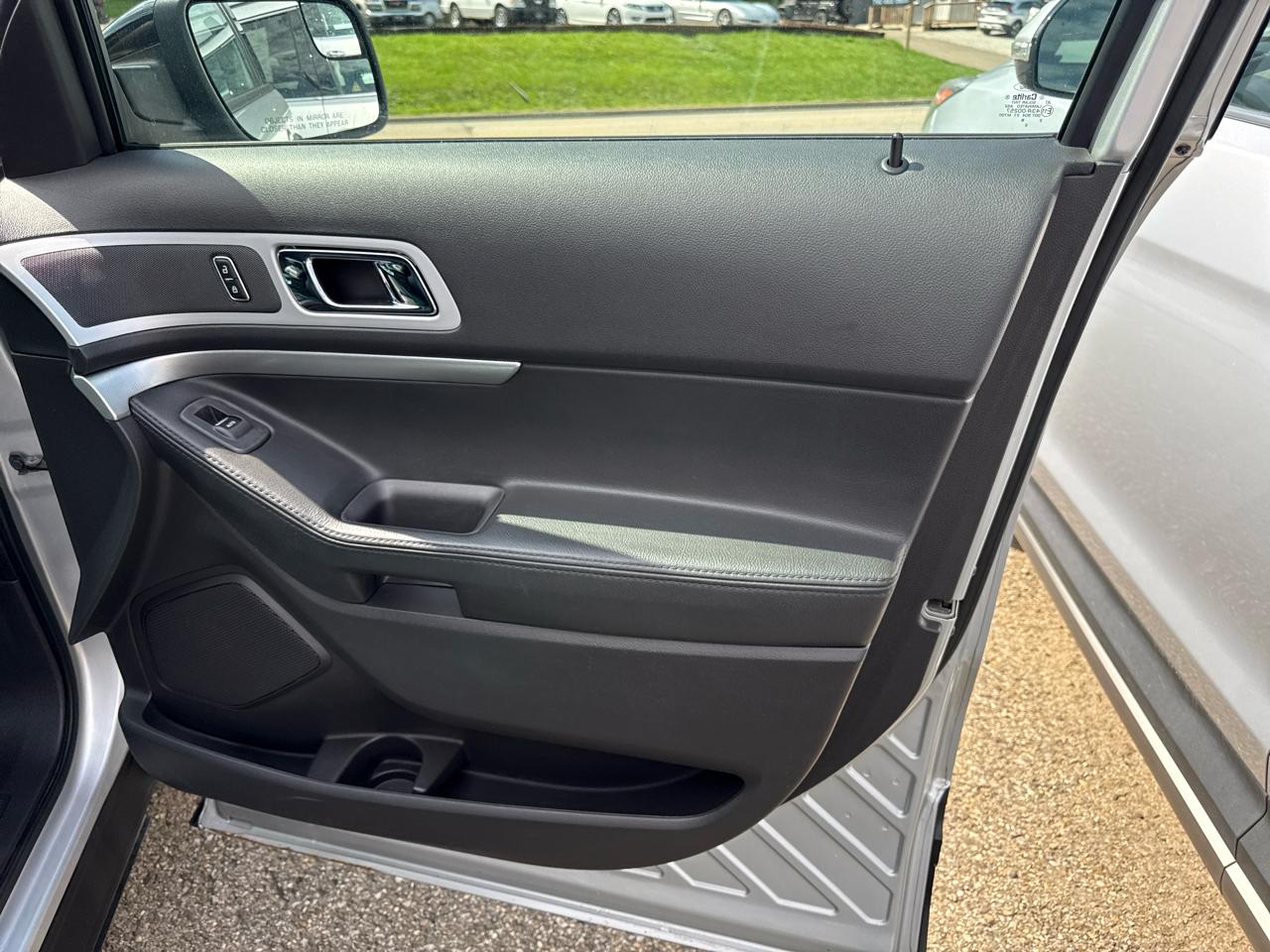 Ford Explorer FWD 4dr XLT 2013