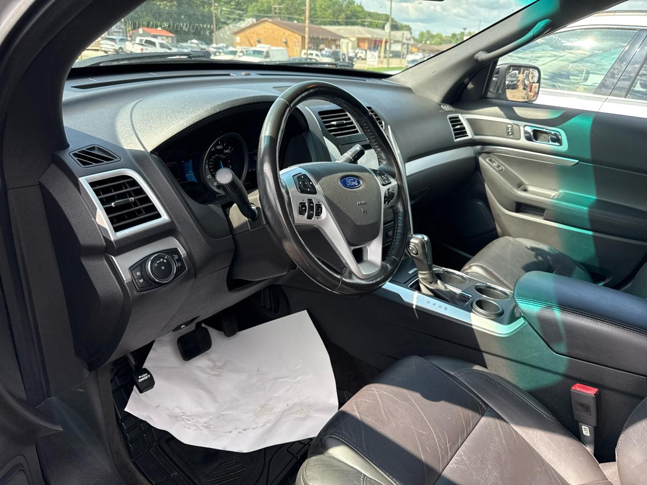 Ford Explorer FWD 4dr XLT 2013