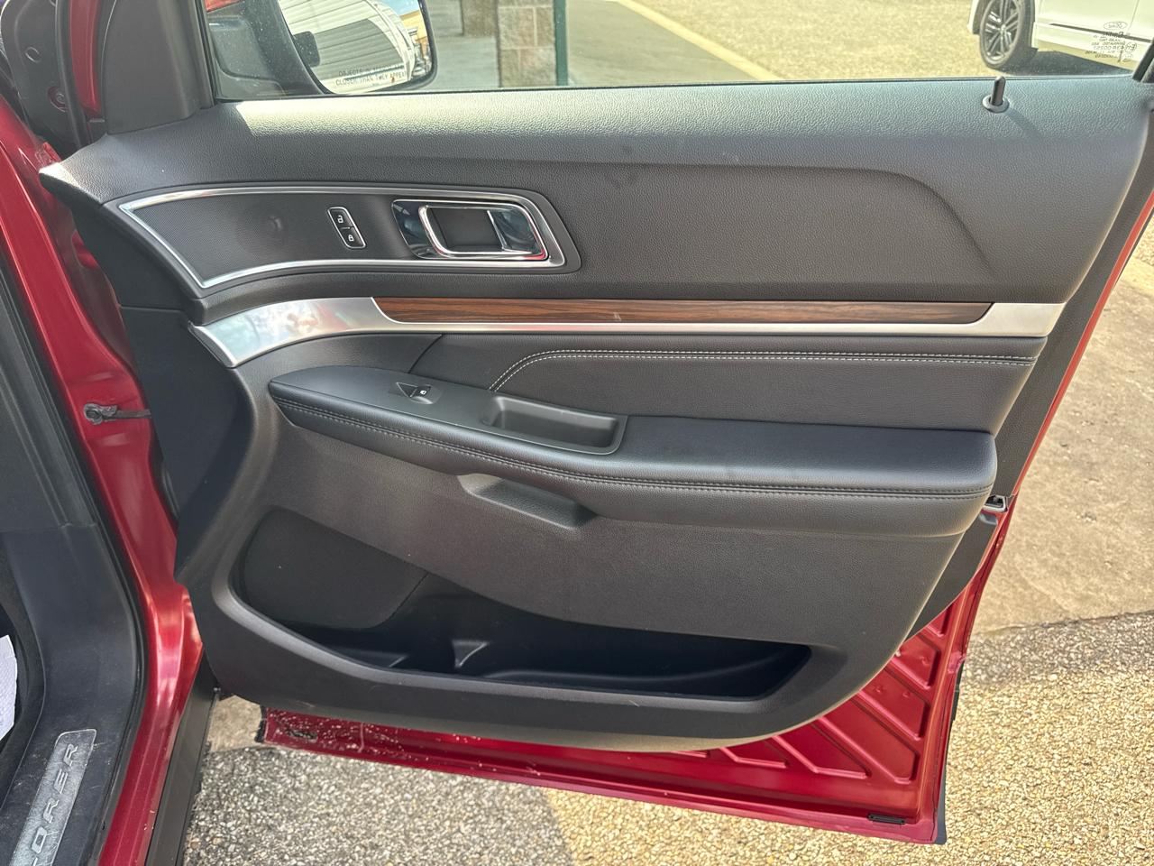 Ford Explorer Limited 4WD 2017