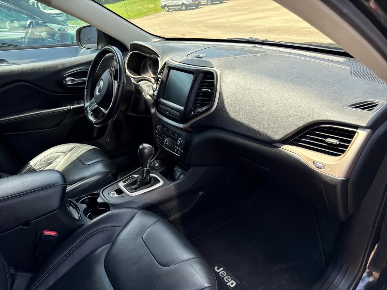 Jeep Cherokee 4WD 4dr Limited 2016