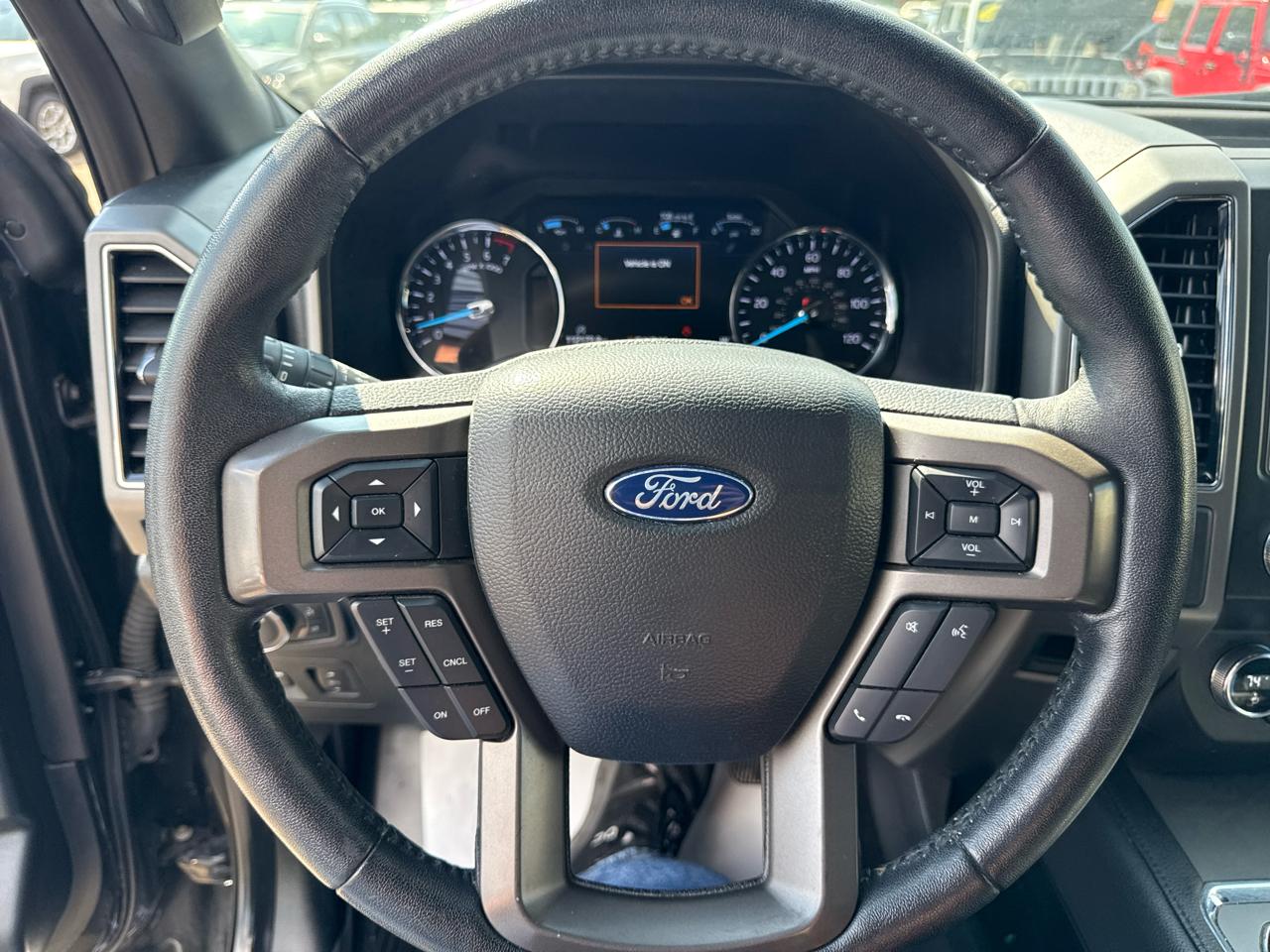 Ford Expedition XLT 4x4 2019