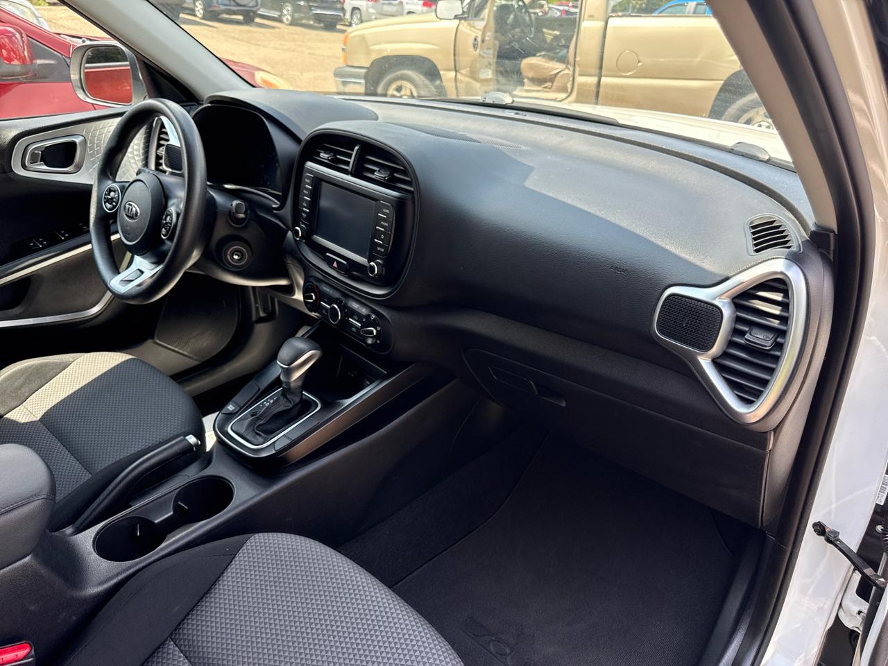Kia Soul LX IVT 2020