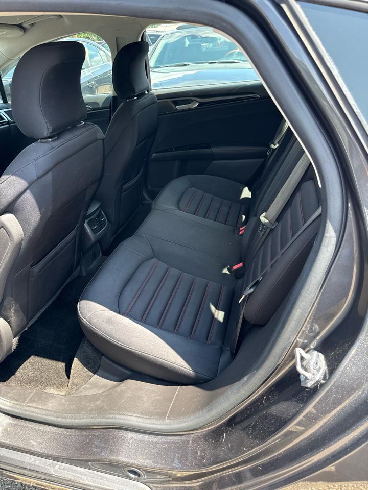 Ford Fusion 4dr Sdn SE FWD 2015
