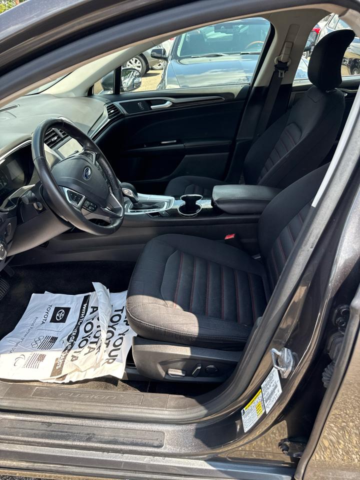 Ford Fusion 4dr Sdn SE FWD 2015