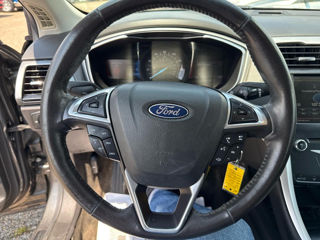 Ford Fusion 4dr Sdn SE FWD 2015