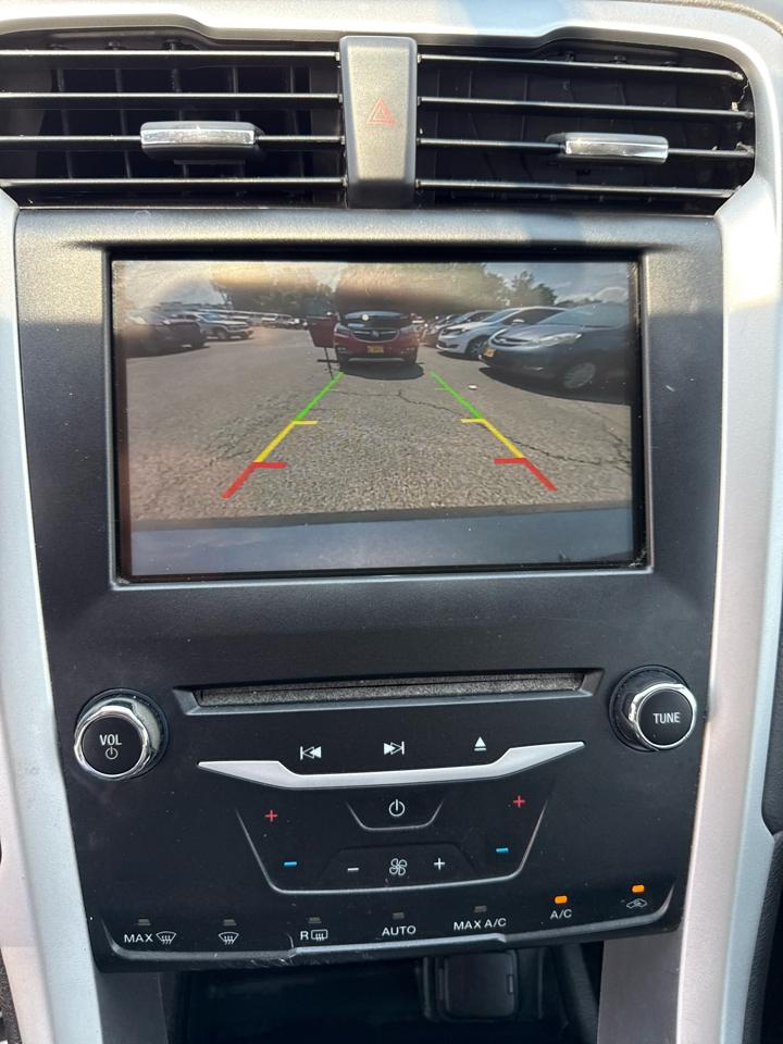 Ford Fusion 4dr Sdn SE FWD 2015