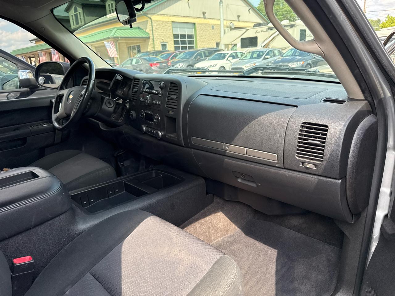 Chevrolet Silverado 1500 4WD Crew Cab 143.5" LT 2012