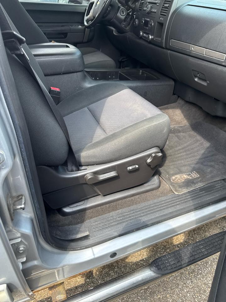 Chevrolet Silverado 1500 4WD Crew Cab 143.5" LT 2012