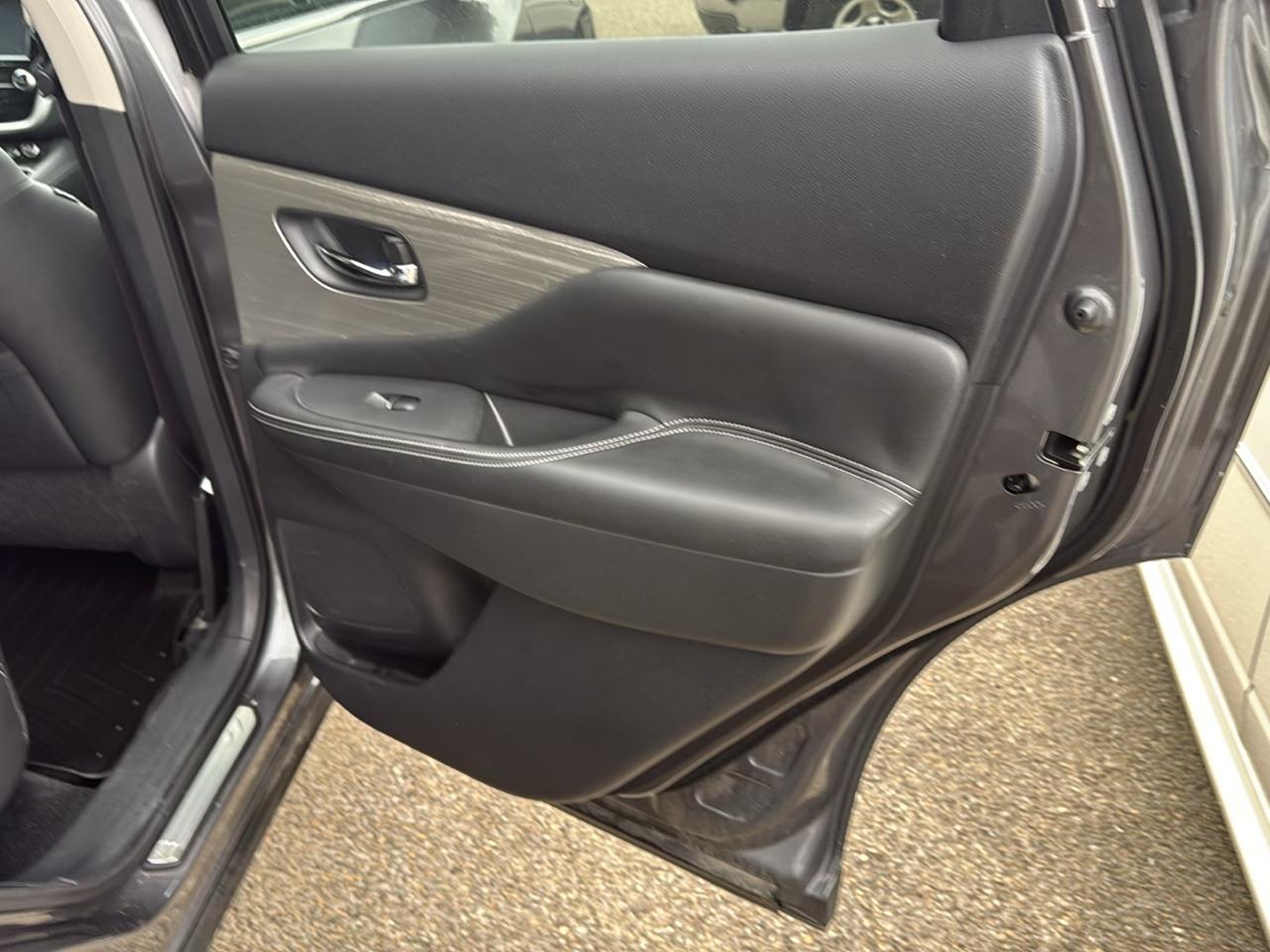 Nissan Murano AWD 4dr Platinum 2015