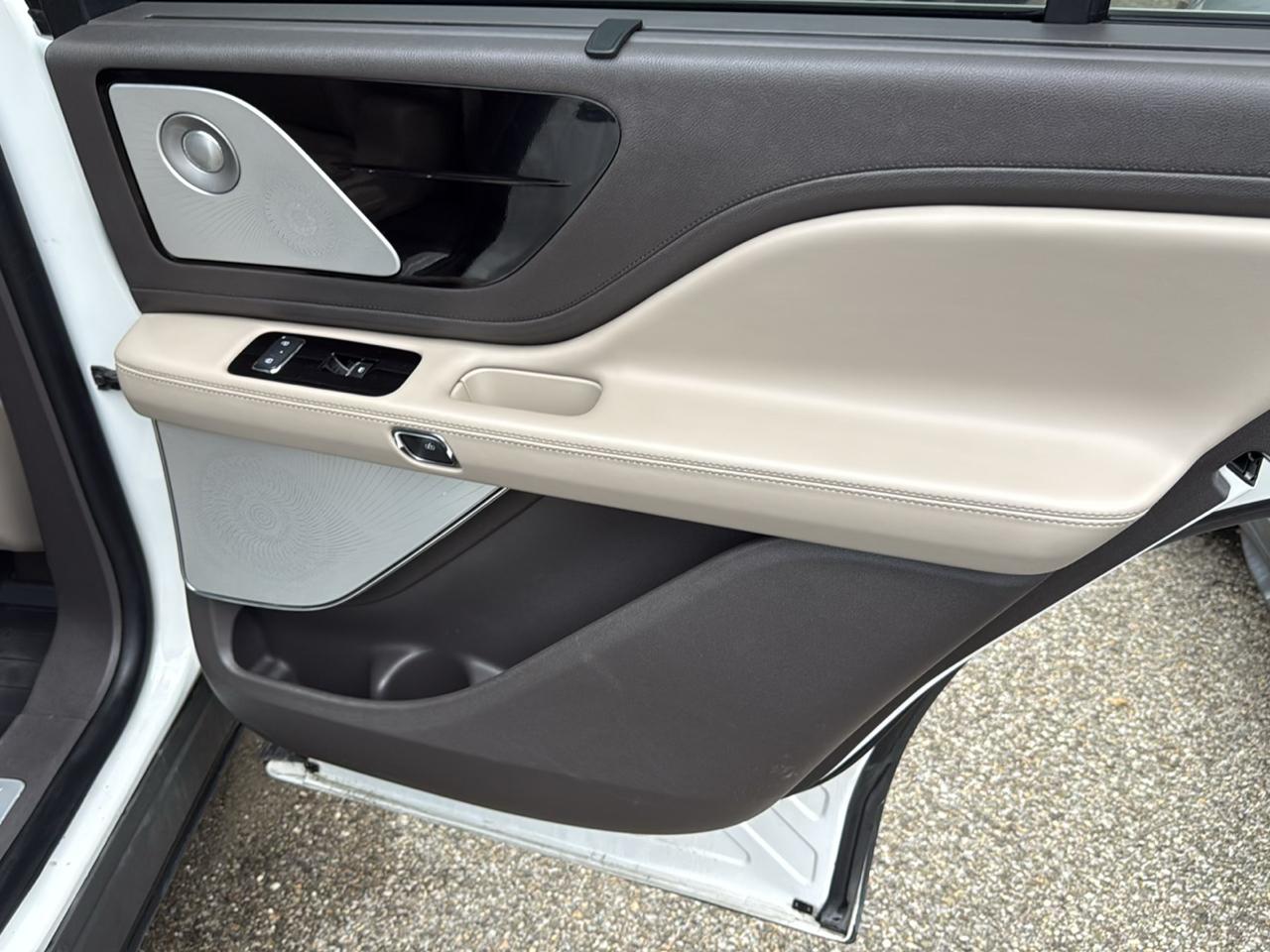 Lincoln Aviator Reserve AWD 2021
