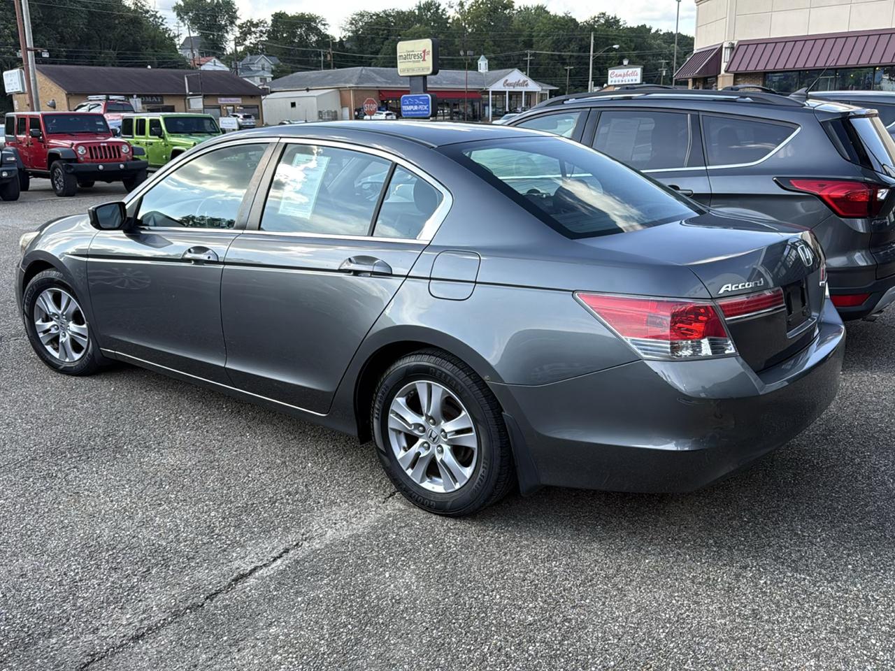 Honda Accord Sdn 4dr I4 Auto SE 2012