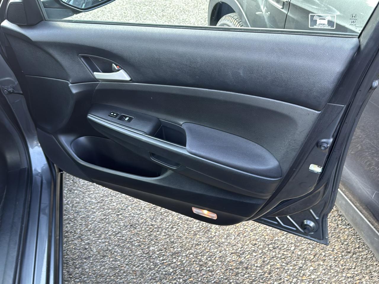 Honda Accord Sdn 4dr I4 Auto SE 2012