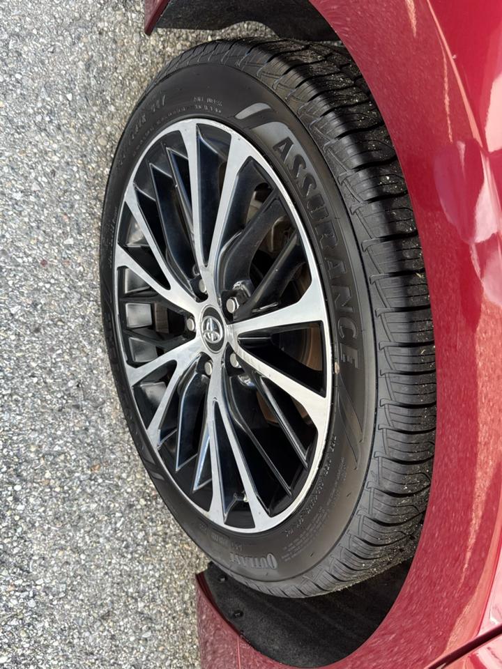 Toyota Camry XLE Auto (Natl) 2018
