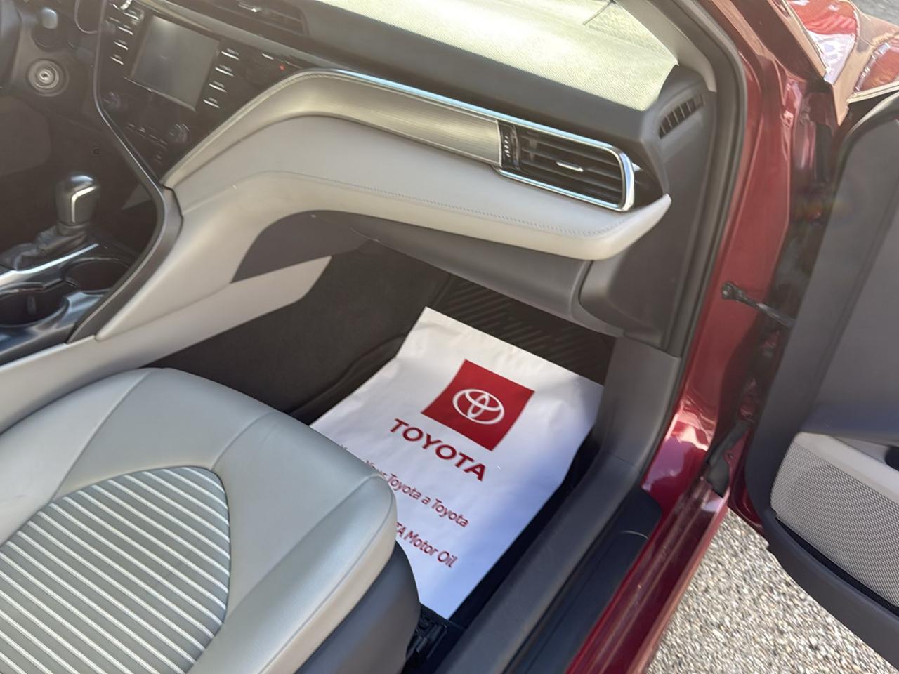Toyota Camry XLE Auto (Natl) 2018