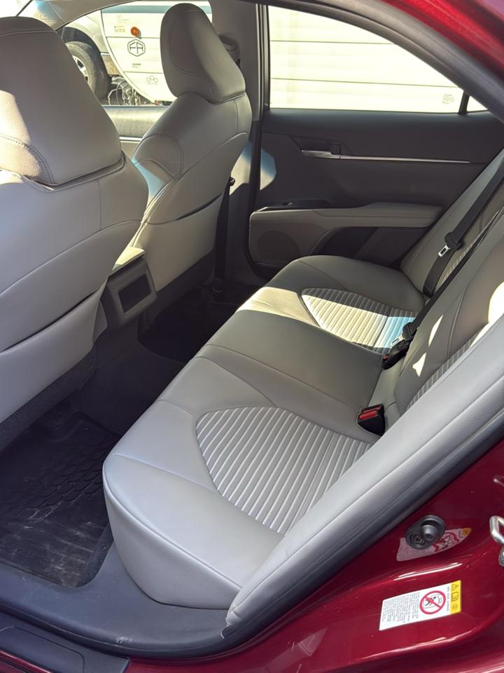 Toyota Camry XLE Auto (Natl) 2018