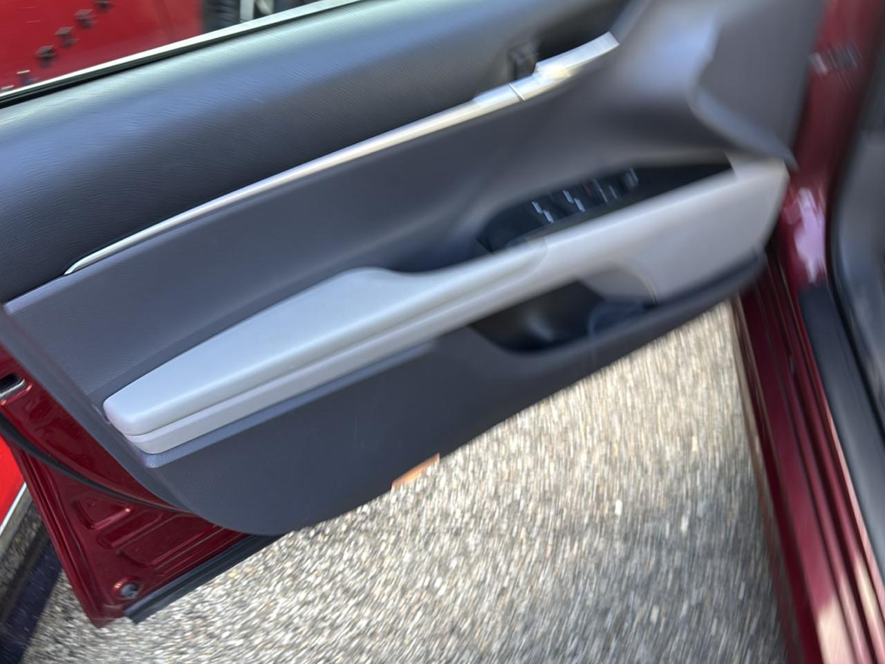 Toyota Camry XLE Auto (Natl) 2018