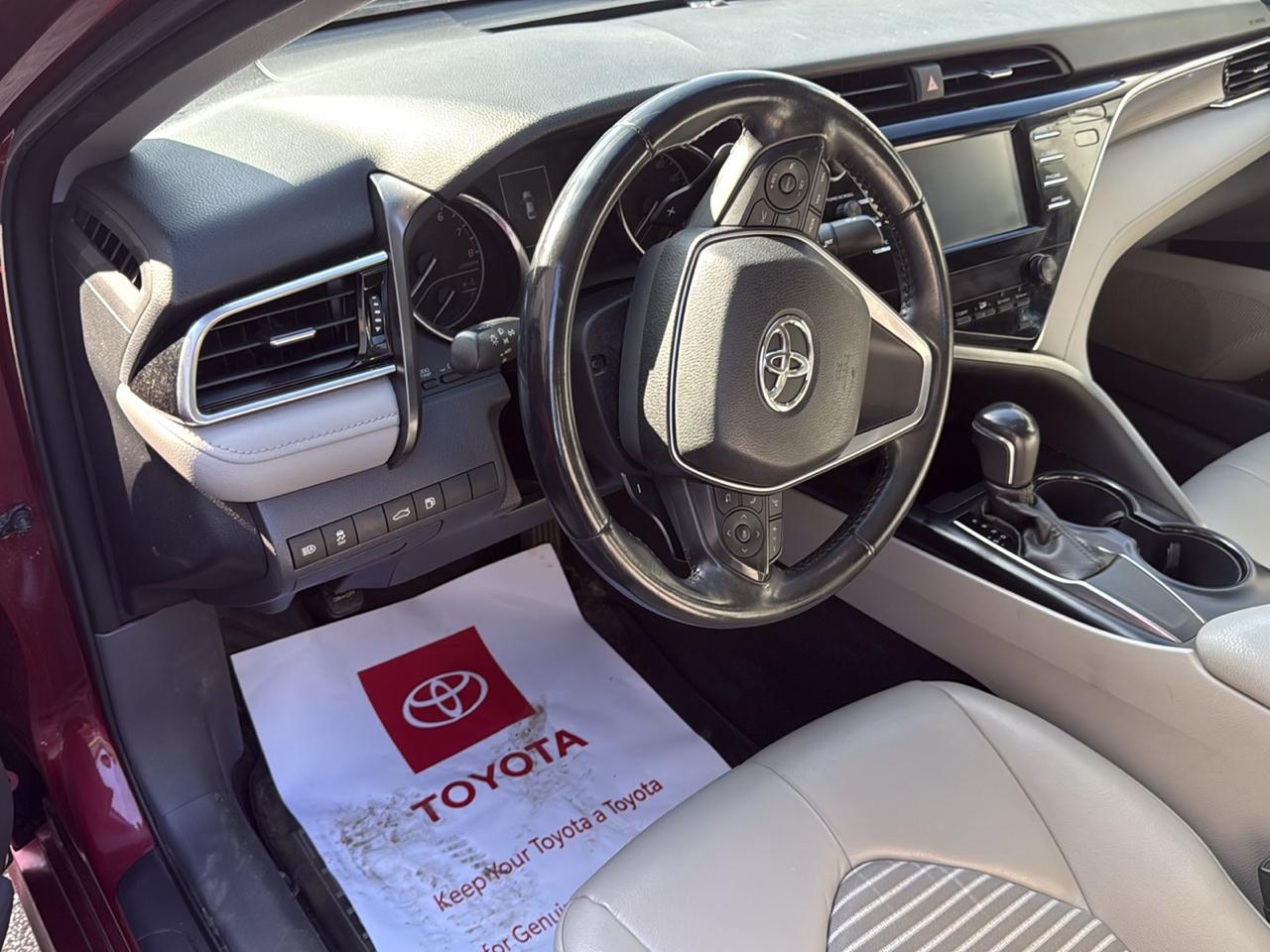 Toyota Camry XLE Auto (Natl) 2018