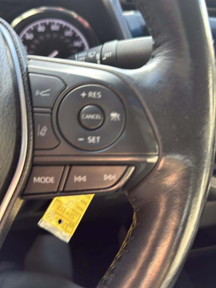 Toyota Camry XLE Auto (Natl) 2018