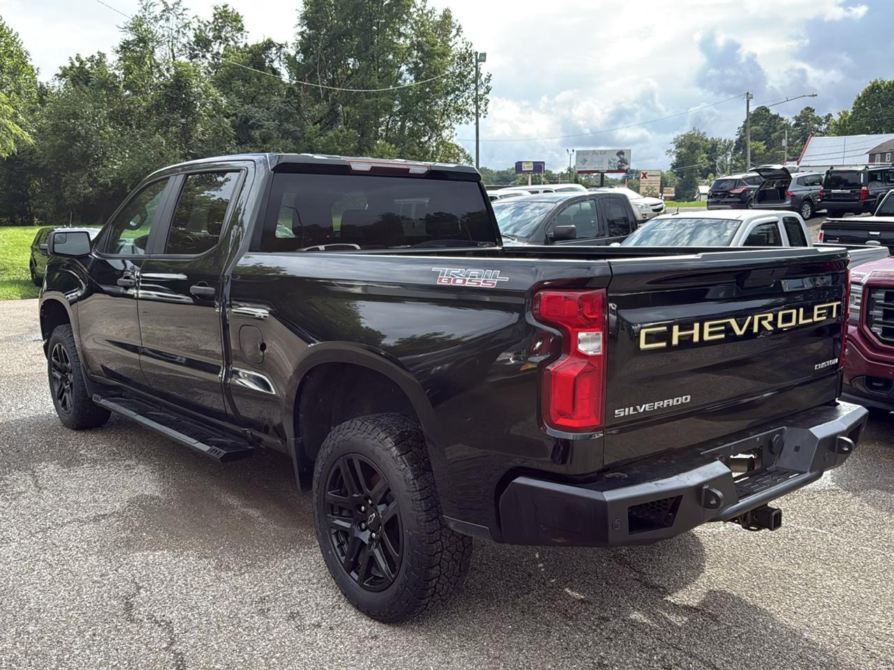Chevrolet Silverado 1500 4WD Crew Cab 157" Custom Trail Boss 2021