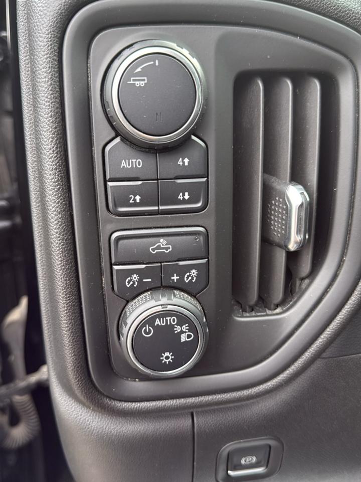 Chevrolet Silverado 1500 4WD Crew Cab 157" Custom Trail Boss 2021