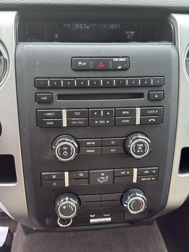 Ford F-150 4WD SuperCrew 145" Platinum 2012