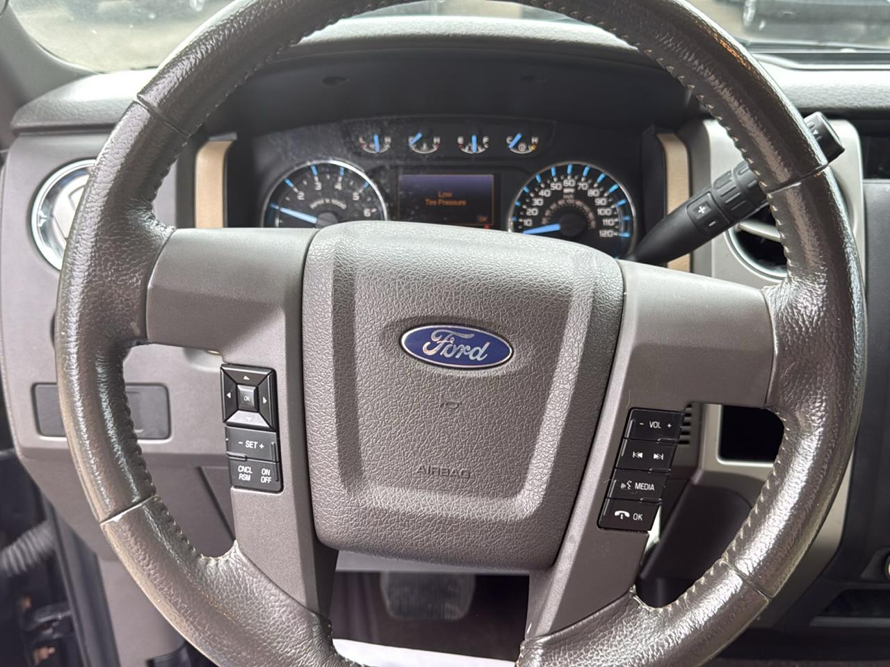 Ford F-150 4WD SuperCrew 145" Platinum 2012