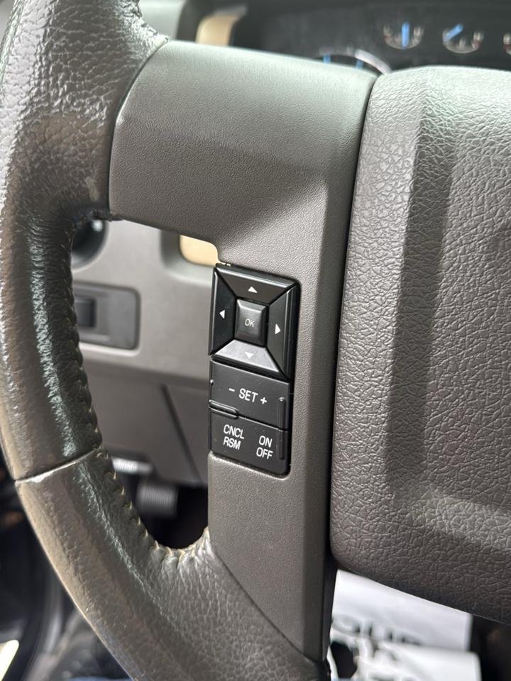 Ford F-150 4WD SuperCrew 145" Platinum 2012