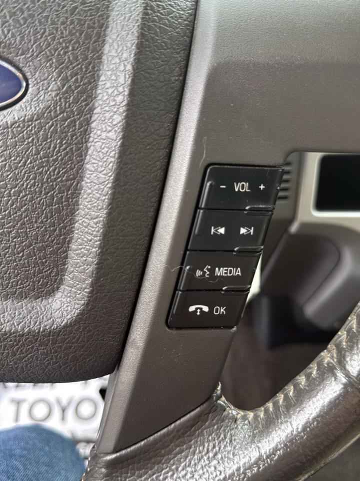 Ford F-150 4WD SuperCrew 145" Platinum 2012