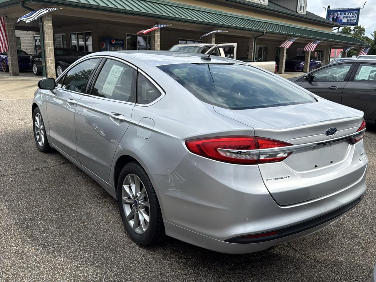 Ford Fusion SE FWD 2017
