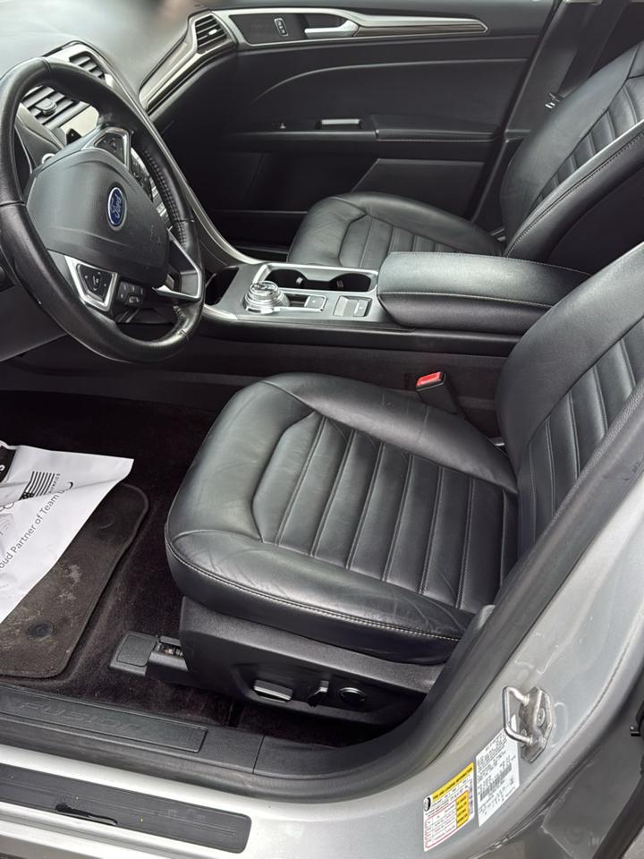 Ford Fusion SE FWD 2017