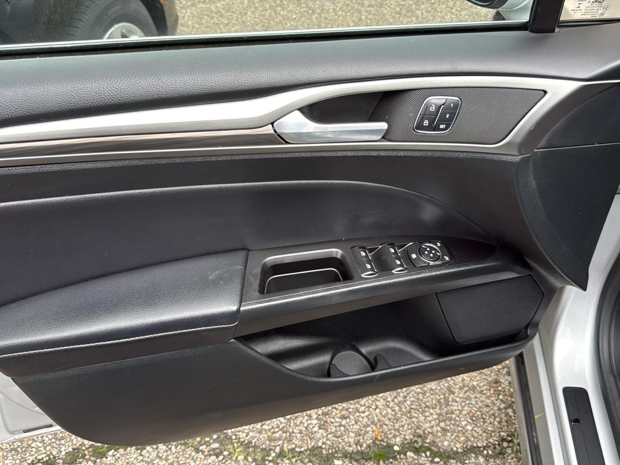 Ford Fusion SE FWD 2017