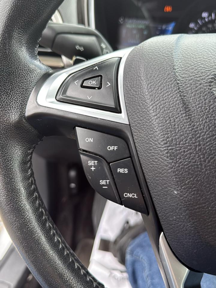 Ford Fusion SE FWD 2017