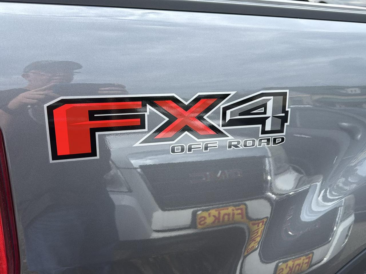 Ford Ranger LARIAT 4WD SuperCrew 5' Box 2023