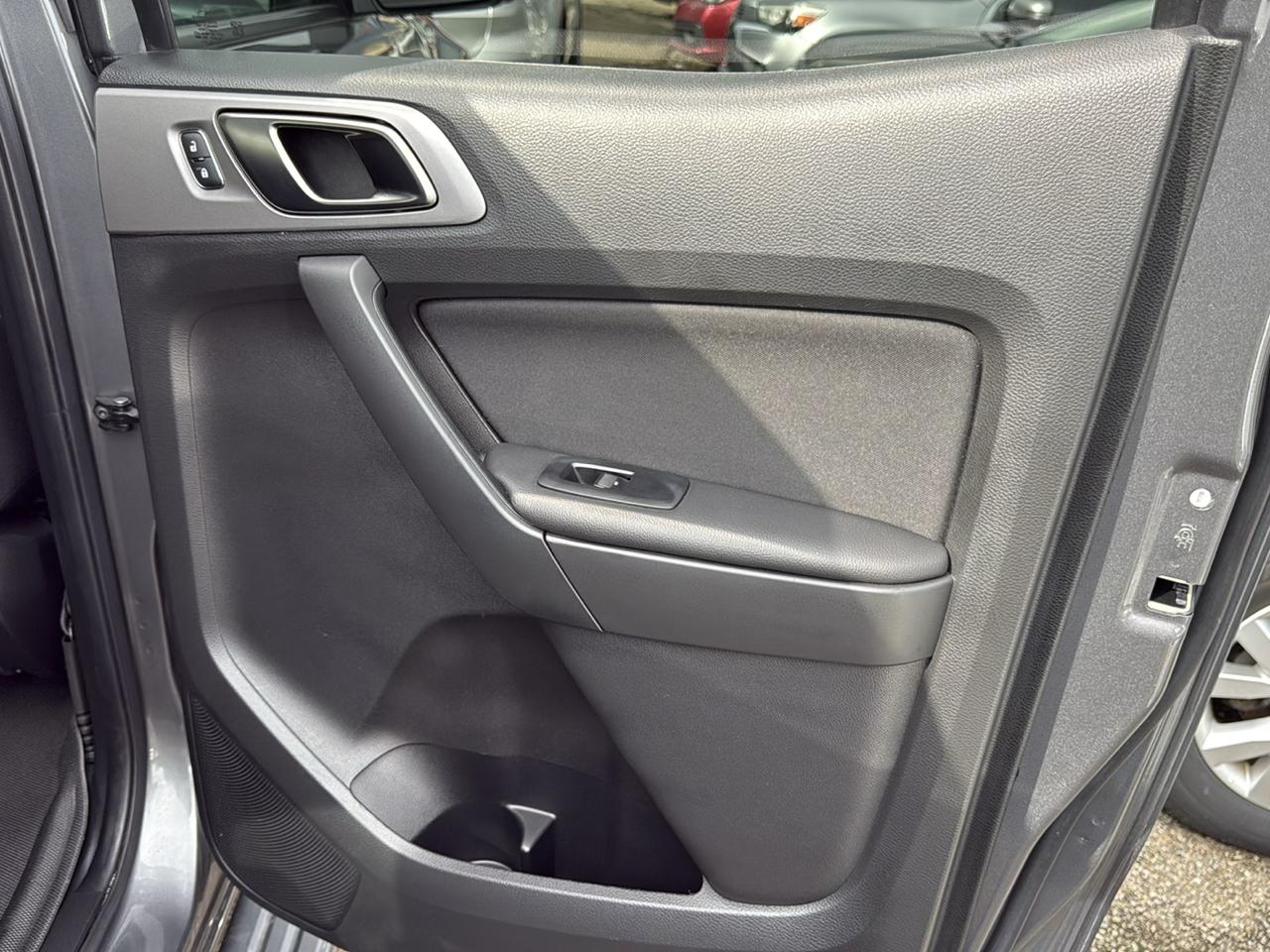 Ford Ranger LARIAT 4WD SuperCrew 5' Box 2023