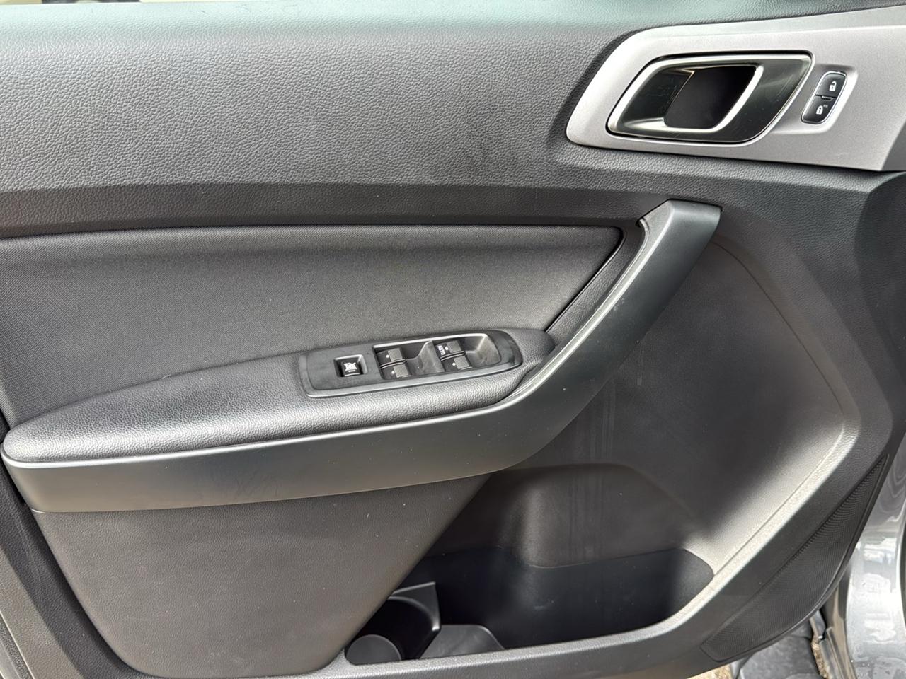 Ford Ranger LARIAT 4WD SuperCrew 5' Box 2023