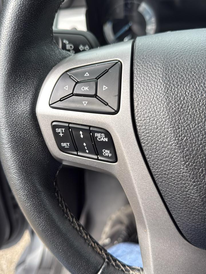 Ford Ranger LARIAT 4WD SuperCrew 5' Box 2023