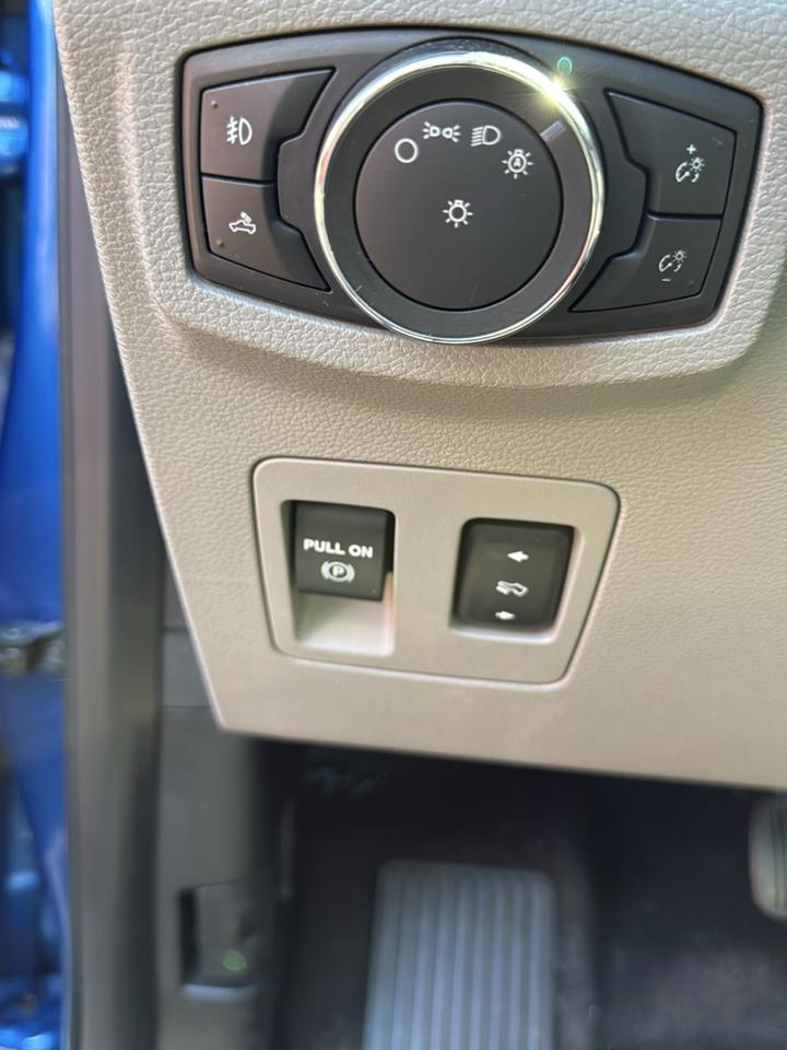 Ford F-150 4WD SuperCrew 145" XLT 2016