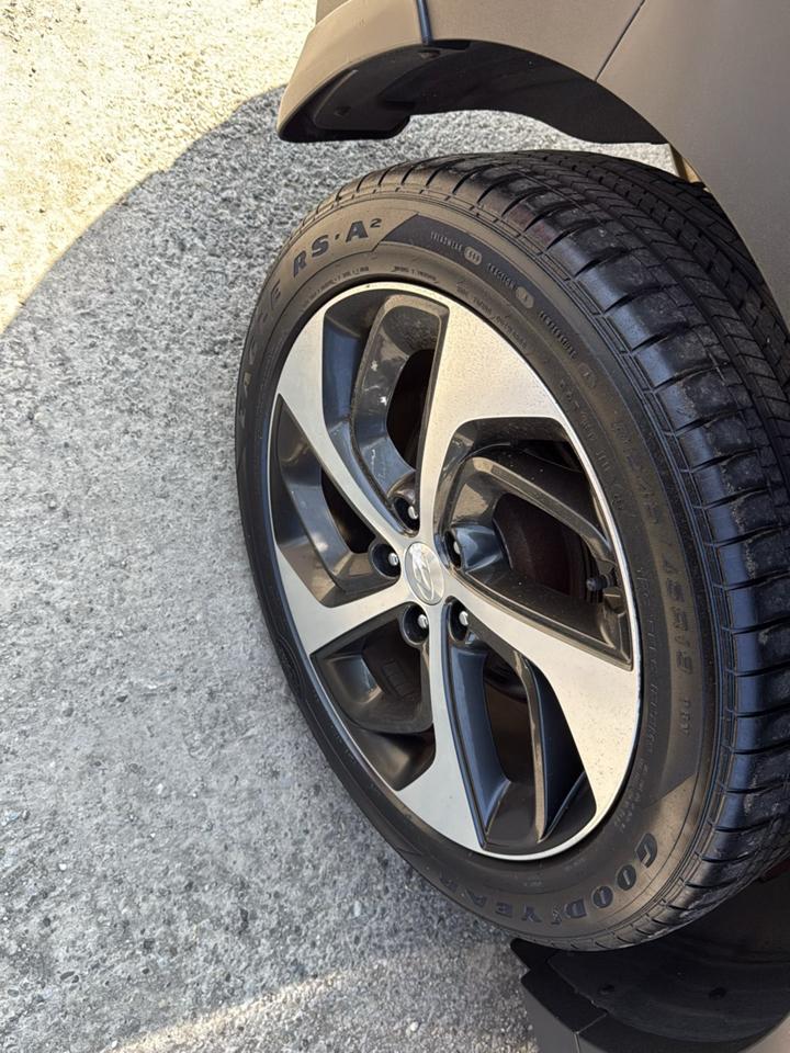 Hyundai Tucson AWD 4dr Sport w/Beige Int 2016