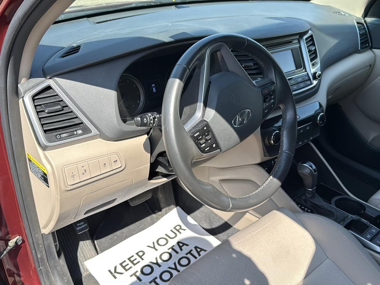 Hyundai Tucson AWD 4dr Sport w/Beige Int 2016