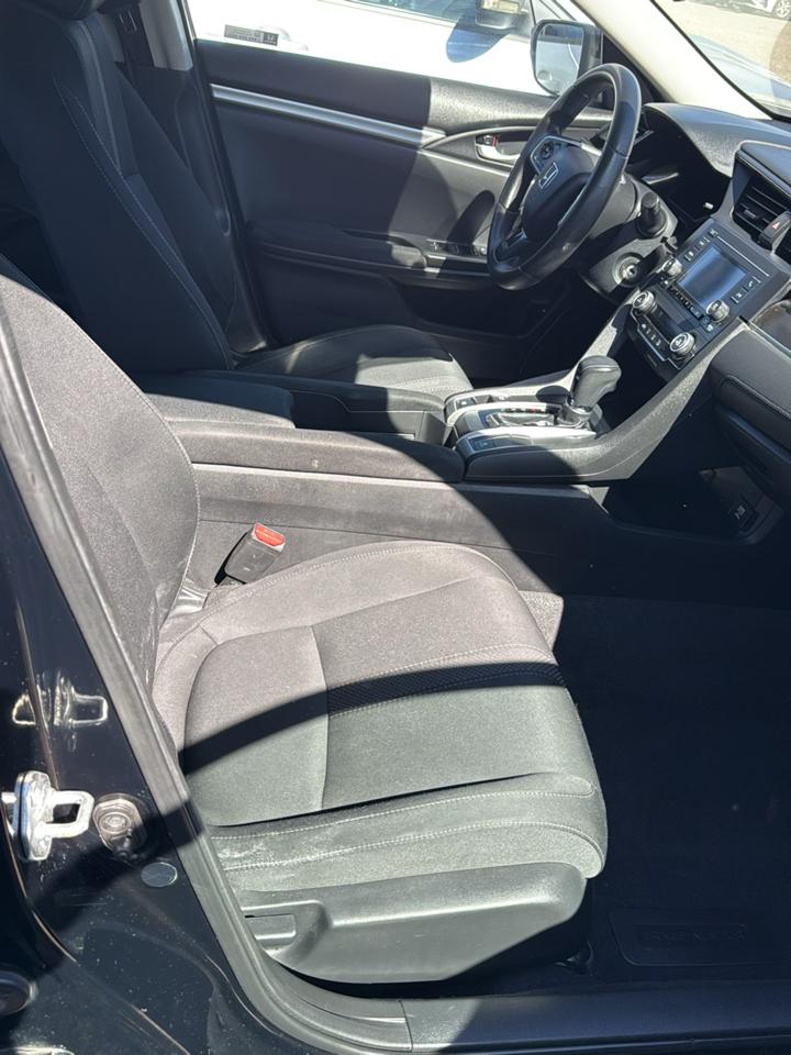 Honda Civic Sedan LX CVT 2021