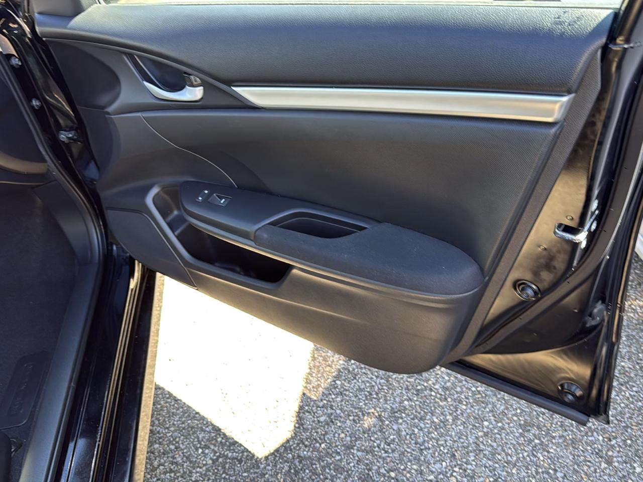 Honda Civic Sedan LX CVT 2021