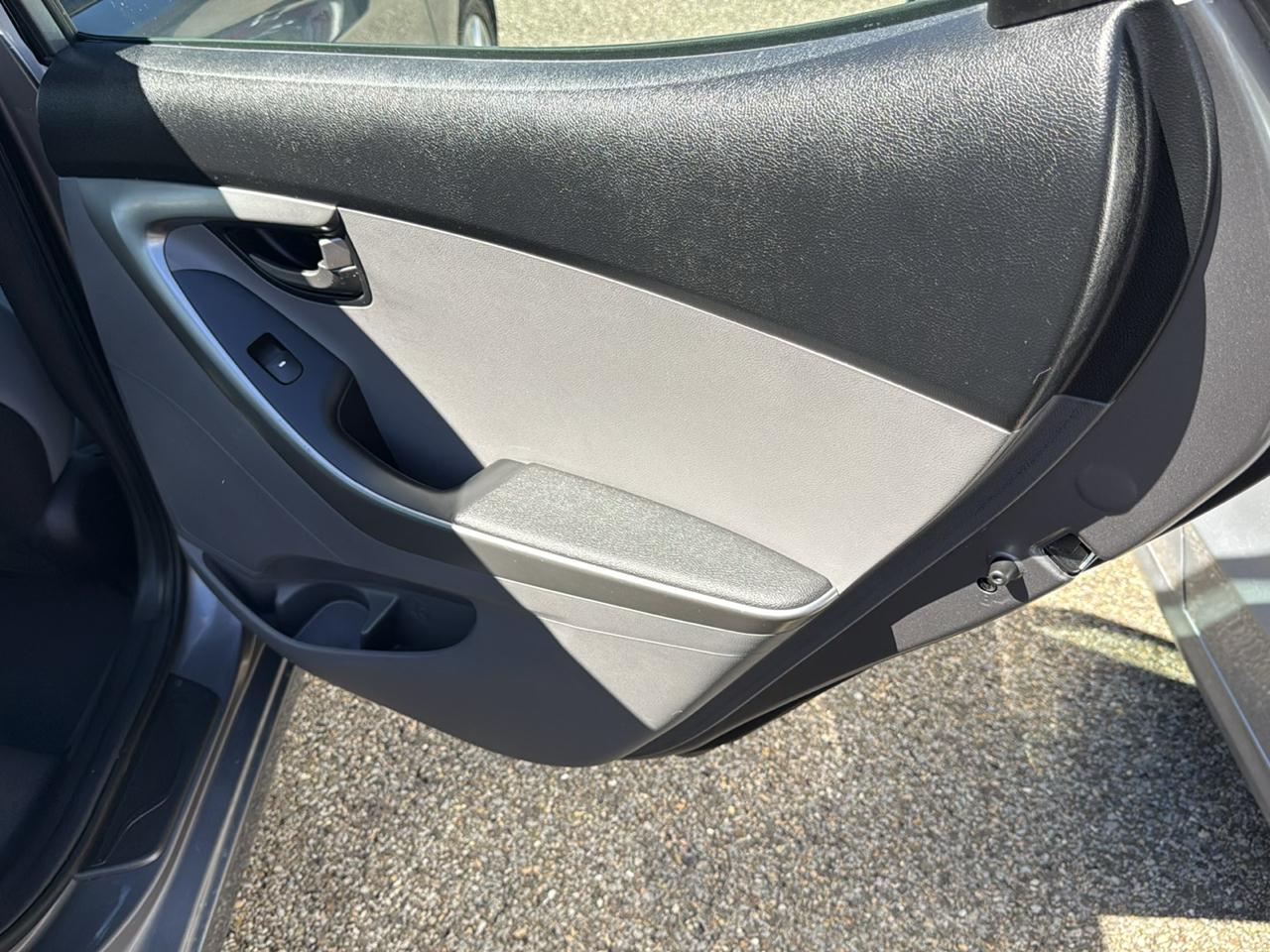 Hyundai Elantra 4dr Sdn Auto GLS (Alabama Plant) 2012