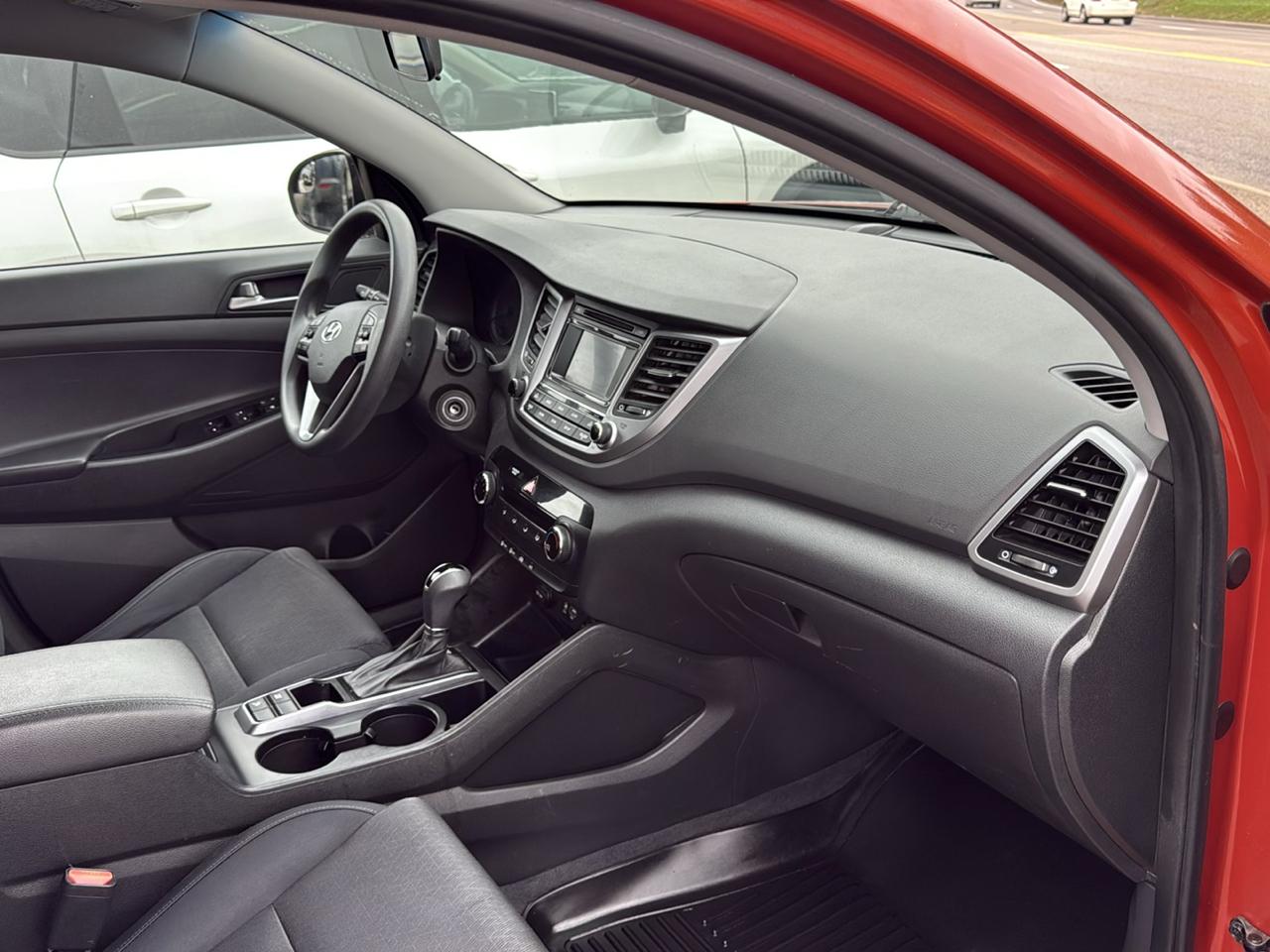 Hyundai Tucson FWD 4dr SE 2016