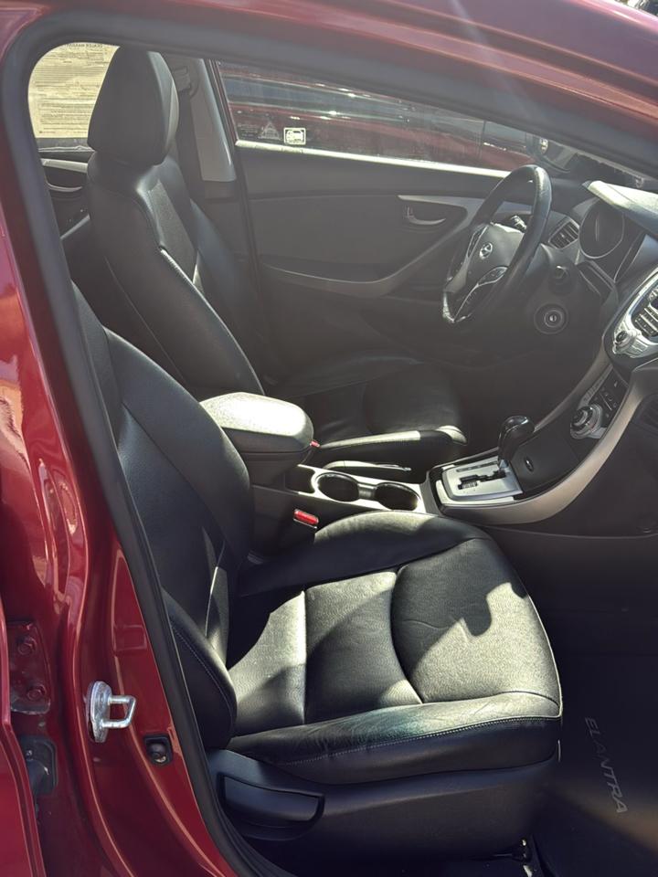Hyundai Elantra 4dr Sdn Auto Limited (Ulsan Plant) 2012