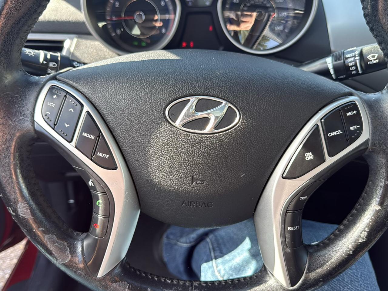 Hyundai Elantra 4dr Sdn Auto Limited (Ulsan Plant) 2012