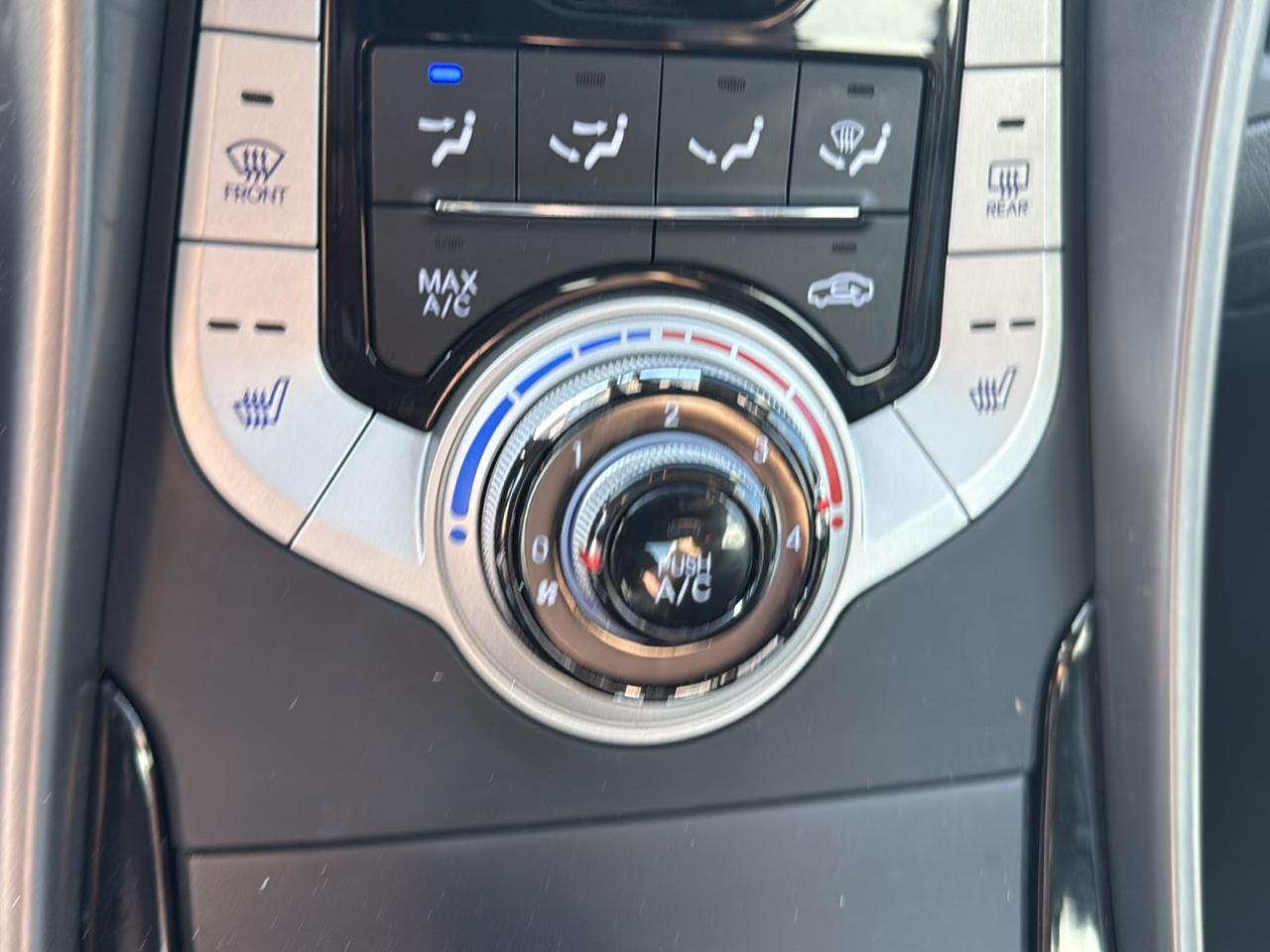 Hyundai Elantra 4dr Sdn Auto Limited (Ulsan Plant) 2012